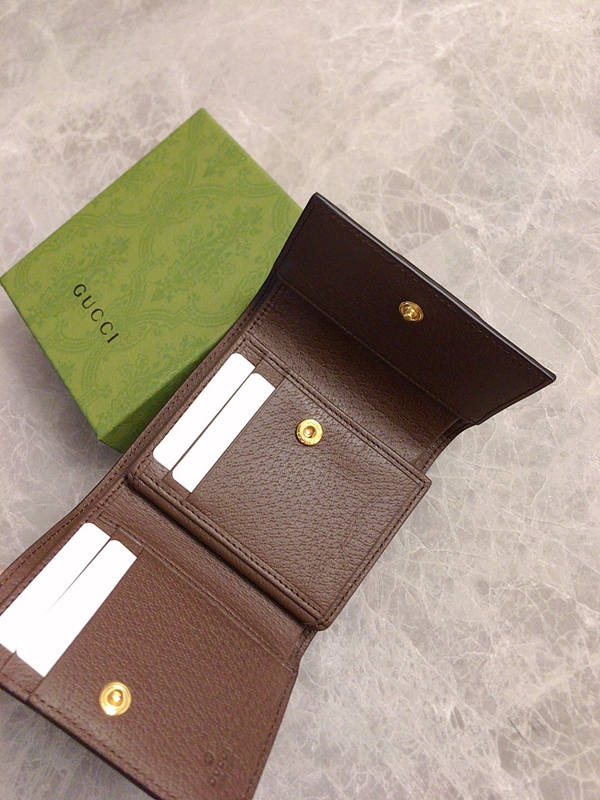 グッチ財布 レプリカ内部構造